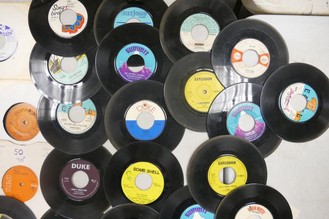 A collection of 1970's & 80 Dance Hall, Reggae, Alternative & Pop 7" singles including labels, - Image 30 of 35