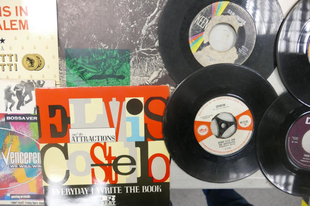A collection of 1970's & 80 Dance Hall, Reggae, Alternative & Pop 7" singles including labels, - Image 21 of 35