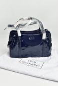 AN UNUSED LULU GUINNESS 'FRANKA' PATENT LEATHER MIDNIGHT BLUE HANDBAG, striped black and stone