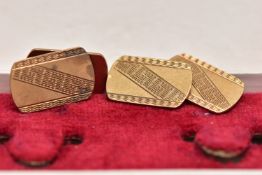 A PAIR OF 9CT GOLD CUFFLINKS, rectangular form with rounded edges, engine turned pattern, chain