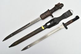 TWO WW1/2 ERA RIFLE BAYONETS AS FOLLOWS, a US Remington 1913 patter rifle bayonet, marked as usual