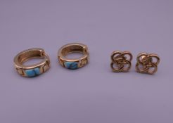 A pair of 14 ct gold turquoise earrings and a pair of knot form ear studs. Turquoise earrings 1.