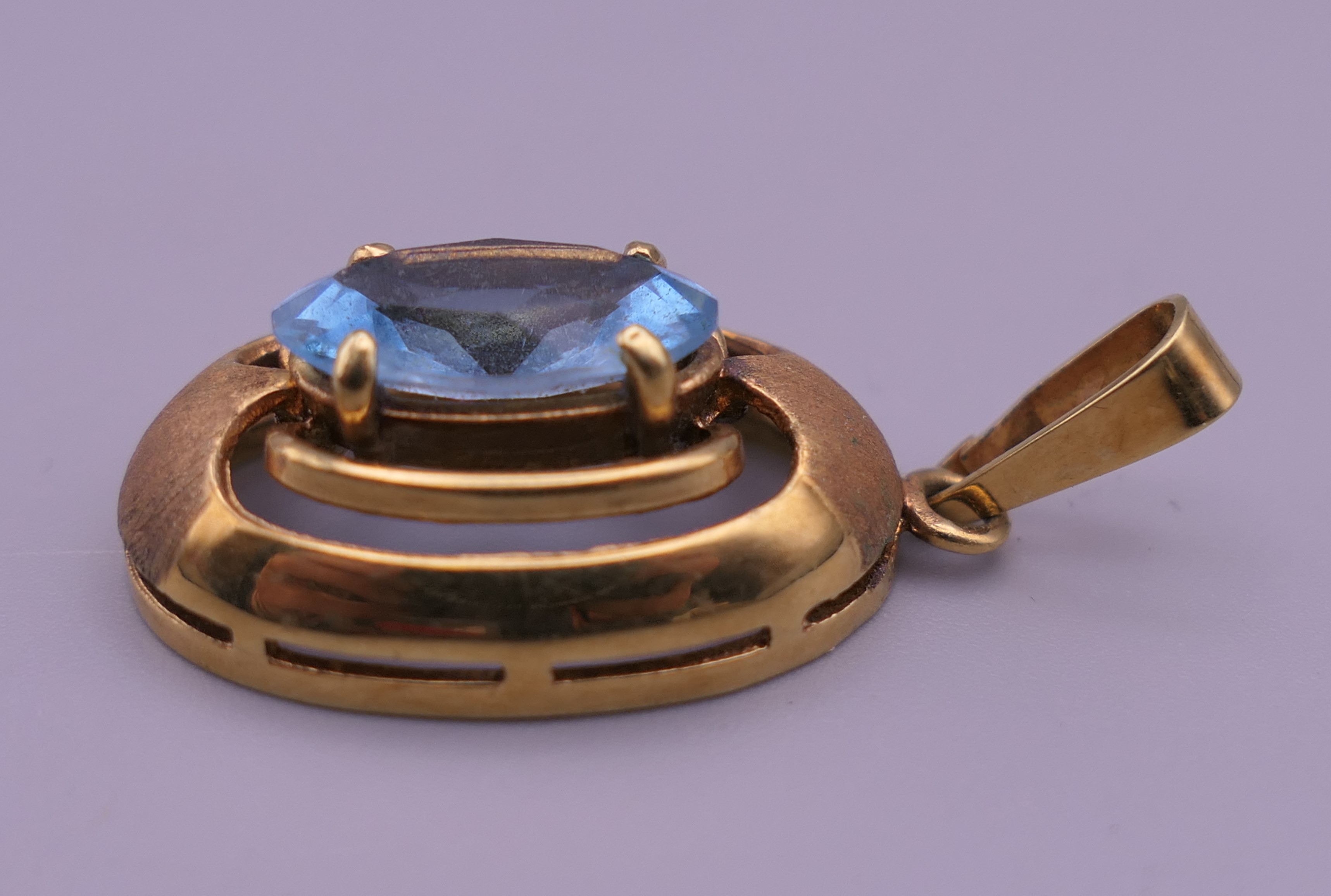 Three rings (one Swarovski), a cross pendant, a locket and another pendant. - Image 13 of 16