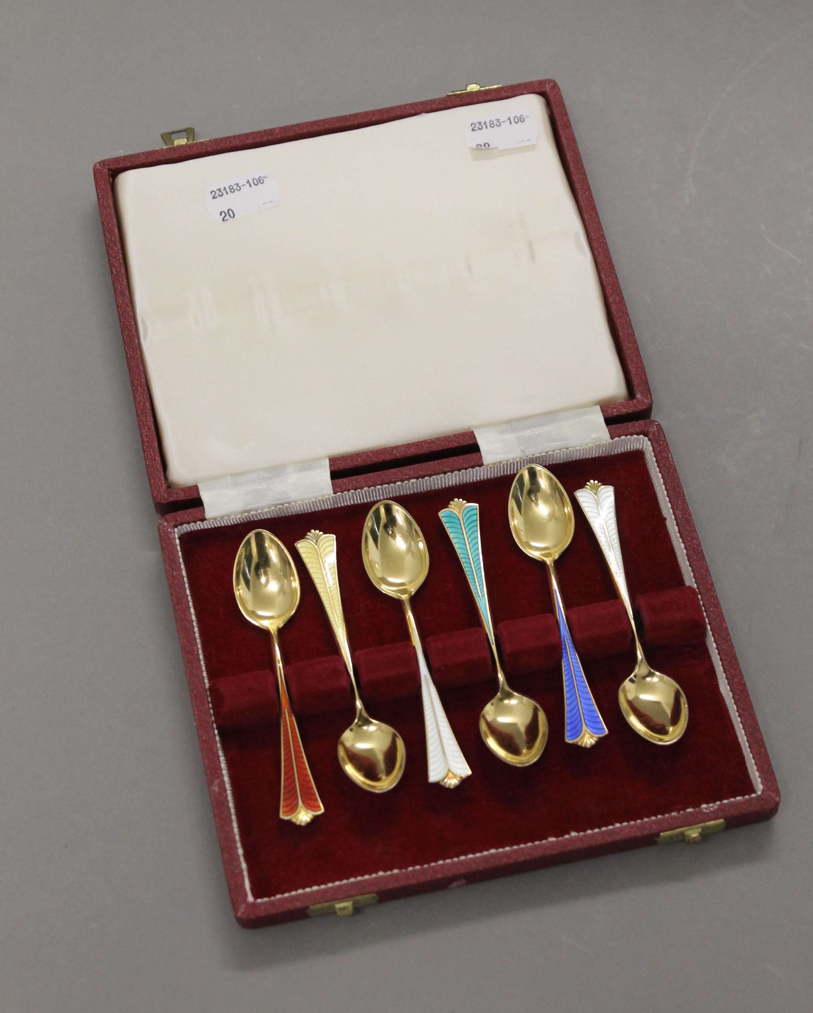 A set of six Norwegian silver gilt enamel teaspoons. 58.2 grammes total weight. - Image 2 of 5