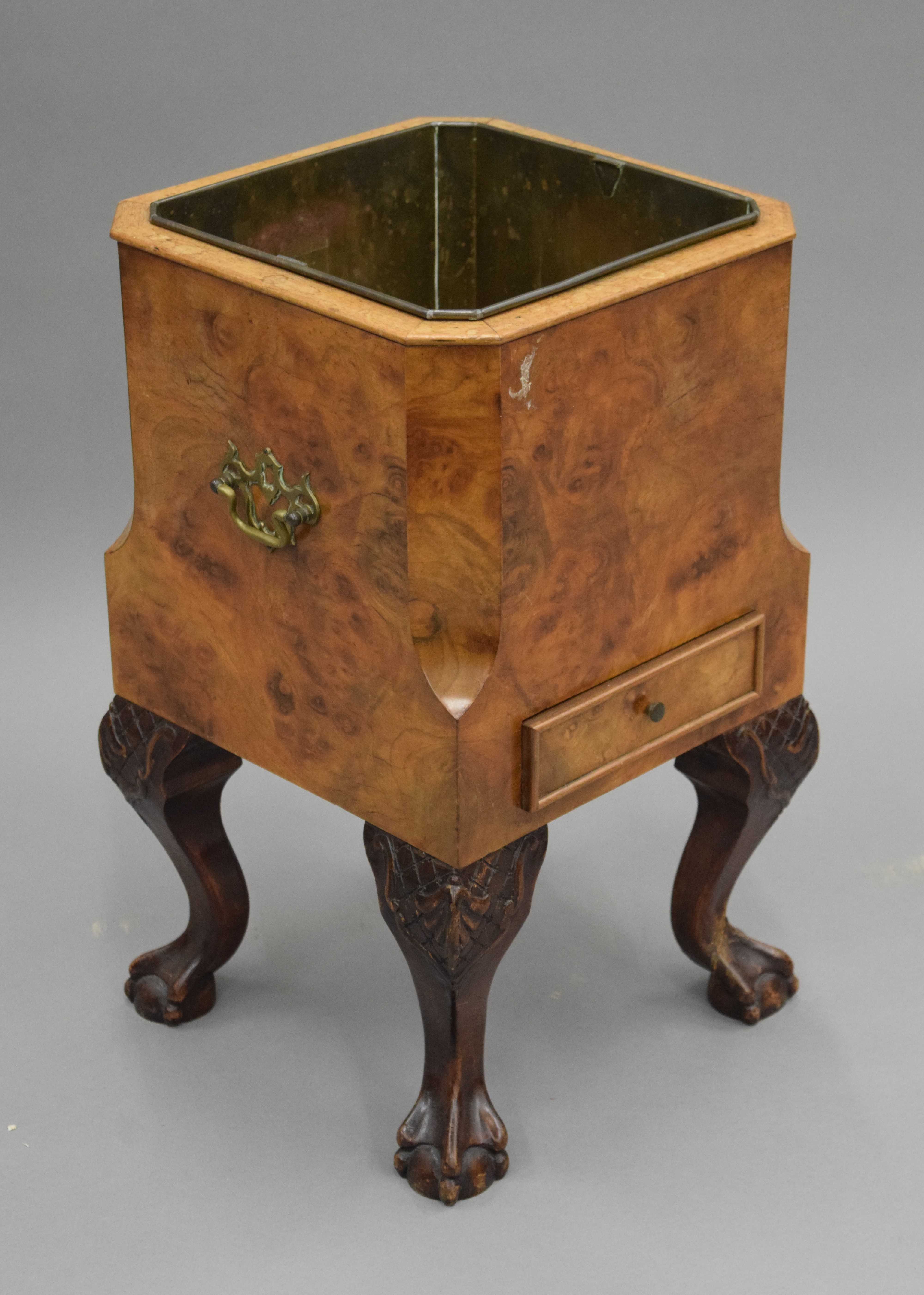 An early 20th century walnut and brass wine cooler. 48 cm high. - Image 3 of 6