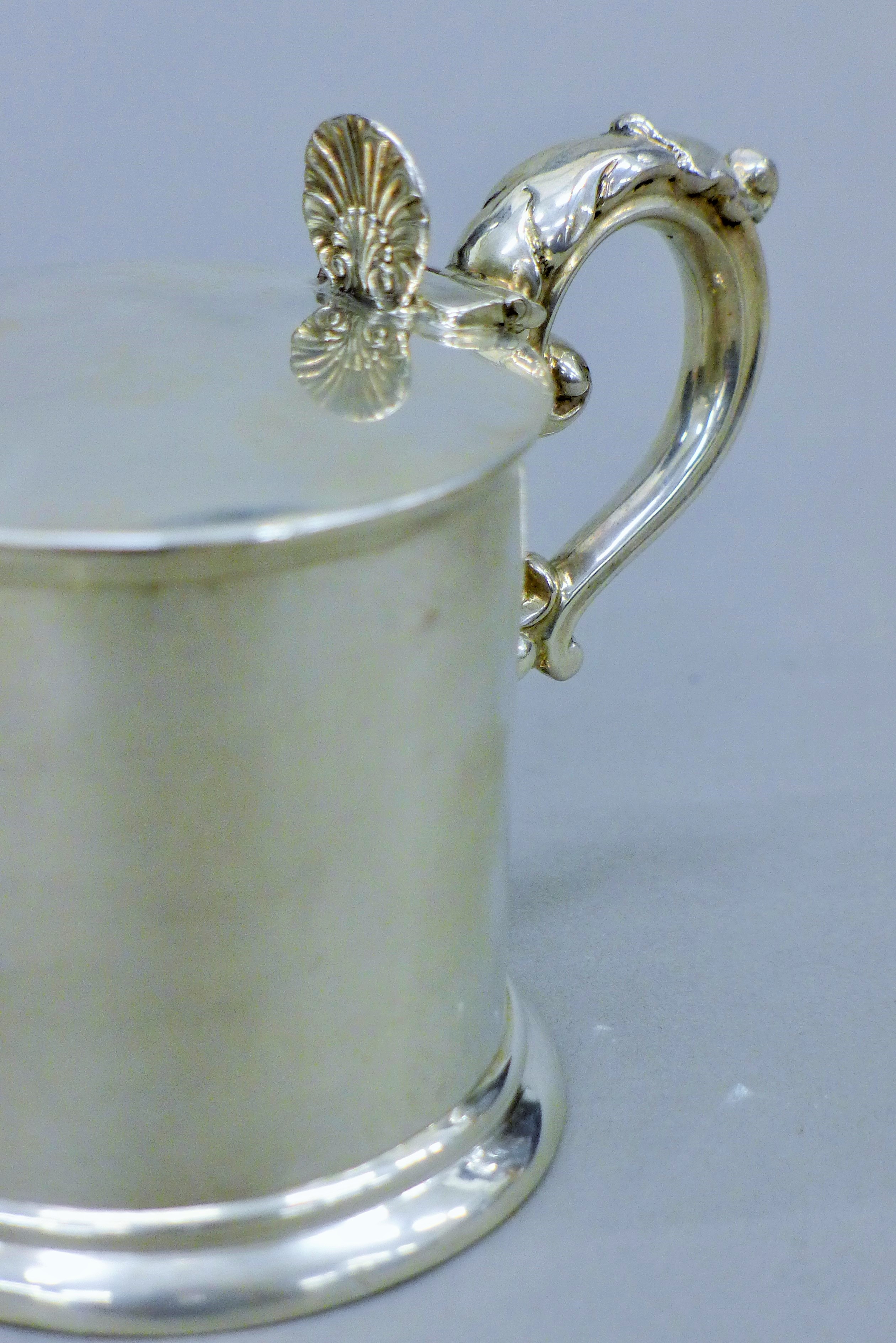 A Victorian silver drum mustard with original liner, hallmarked for London 1847, - Image 4 of 5