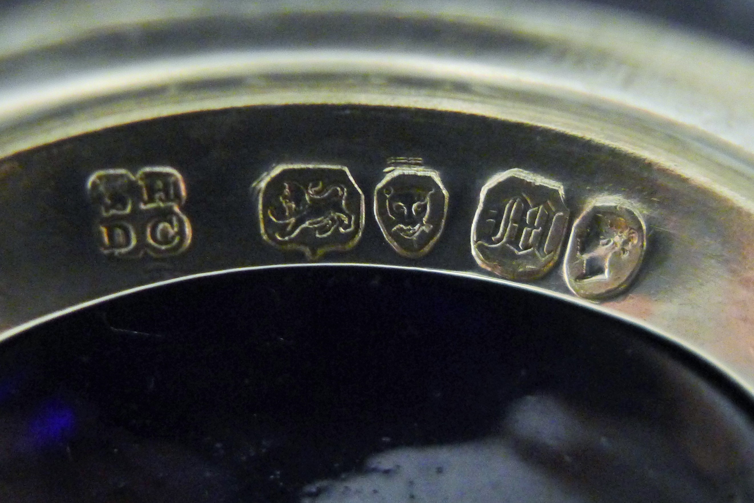 A Victorian silver drum mustard with original liner, hallmarked for London 1847, - Image 5 of 5