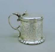 A Victorian silver mustard pot. 7 cm high. 147.4 grammes.