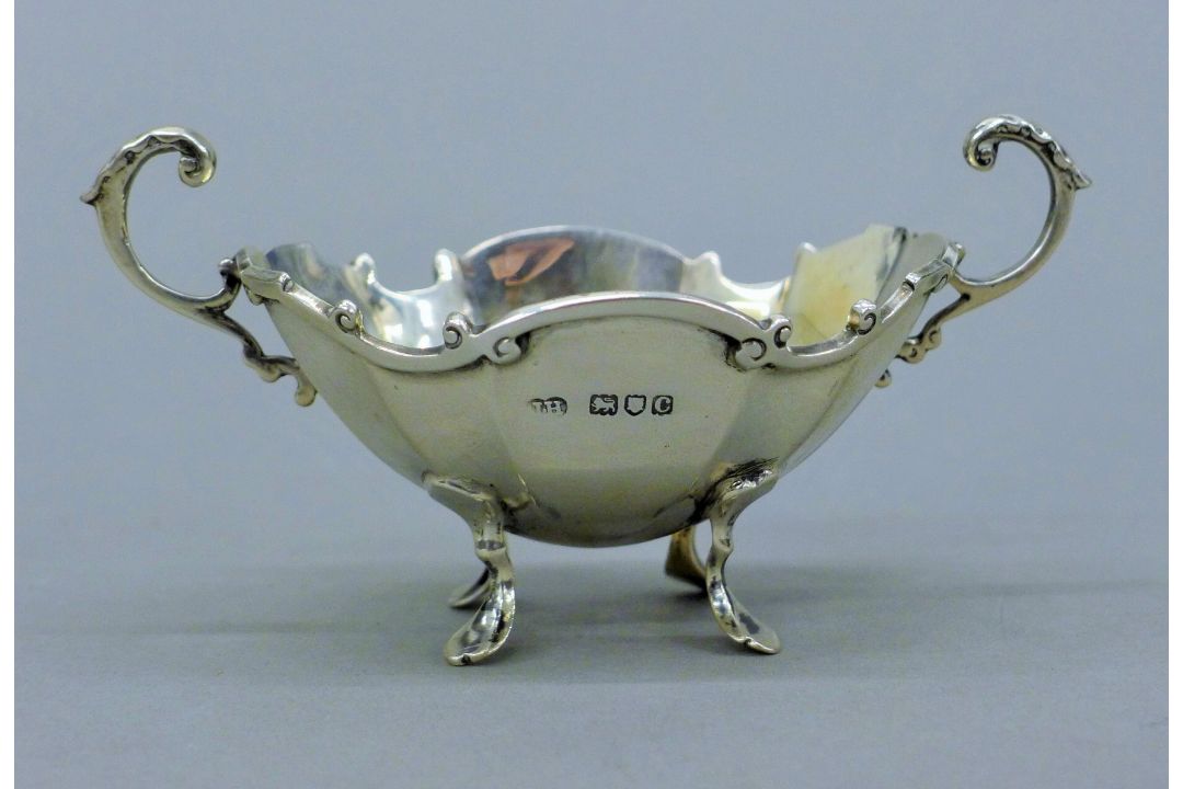 A pair of Victorian silver salts, hallmarked for London 1898, maker's mark of Silbray Hall & Co. - Image 2 of 3