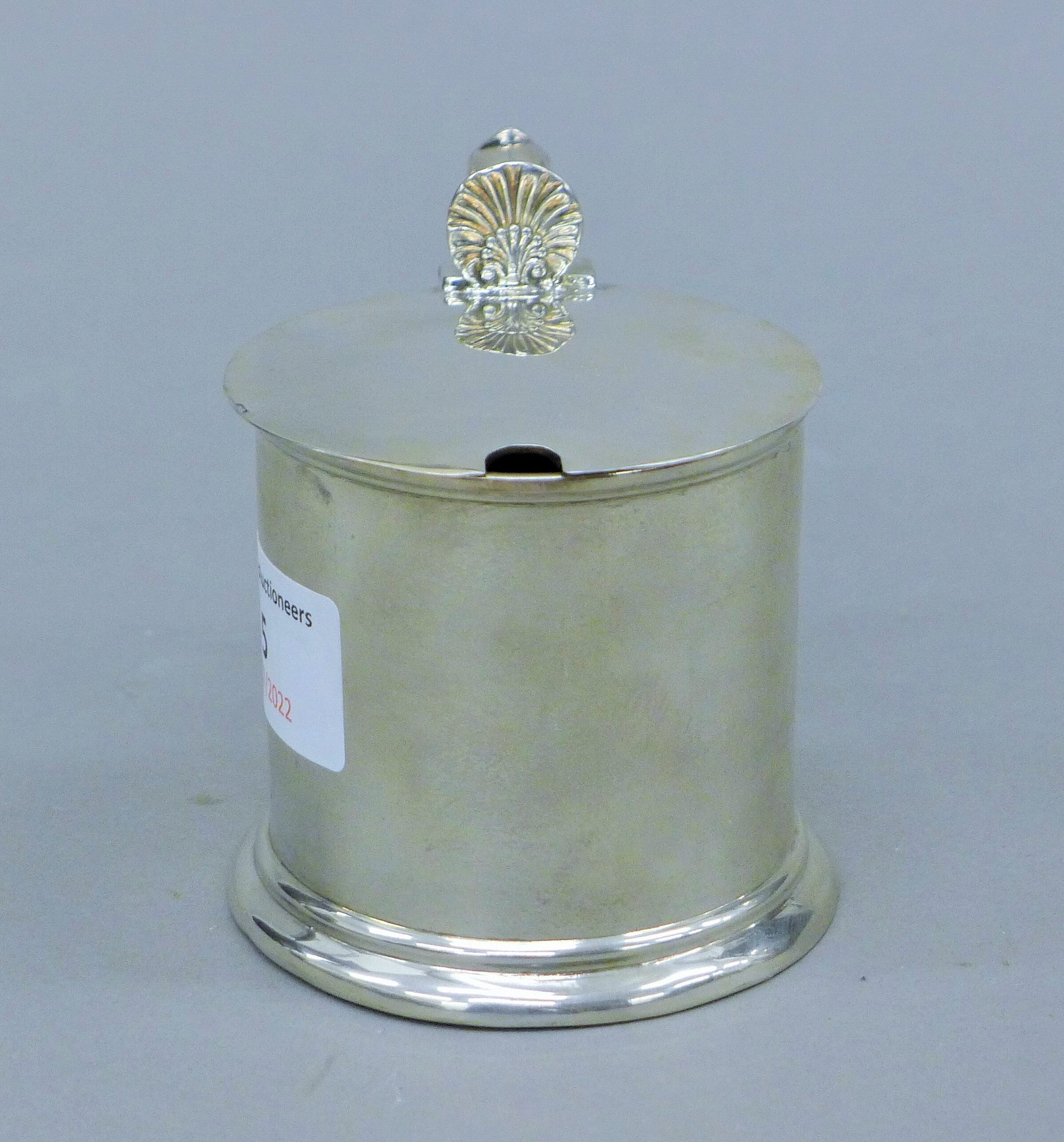 A Victorian silver drum mustard with original liner, hallmarked for London 1847, - Image 3 of 5