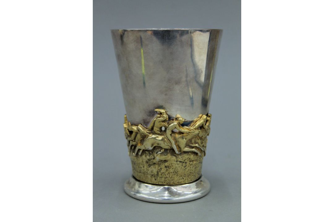 A Victorian Pryor Tyzack and Co silver plated and gilt beaker decorated with a horse racing scene. - Image 2 of 4