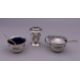 A three-piece silver cruet set. The pepper 5.5 cm high. 41.7 grammes of weighable silver. - Image 2 of 24