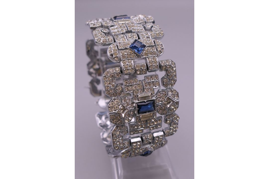 An Art Deco bracelet. 19 cm long. - Image 4 of 8