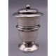A three-piece silver cruet set. The pepper 5.5 cm high. 41.7 grammes of weighable silver. - Image 3 of 24