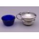 A three-piece silver cruet set. The pepper 5.5 cm high. 41.7 grammes of weighable silver. - Image 21 of 24