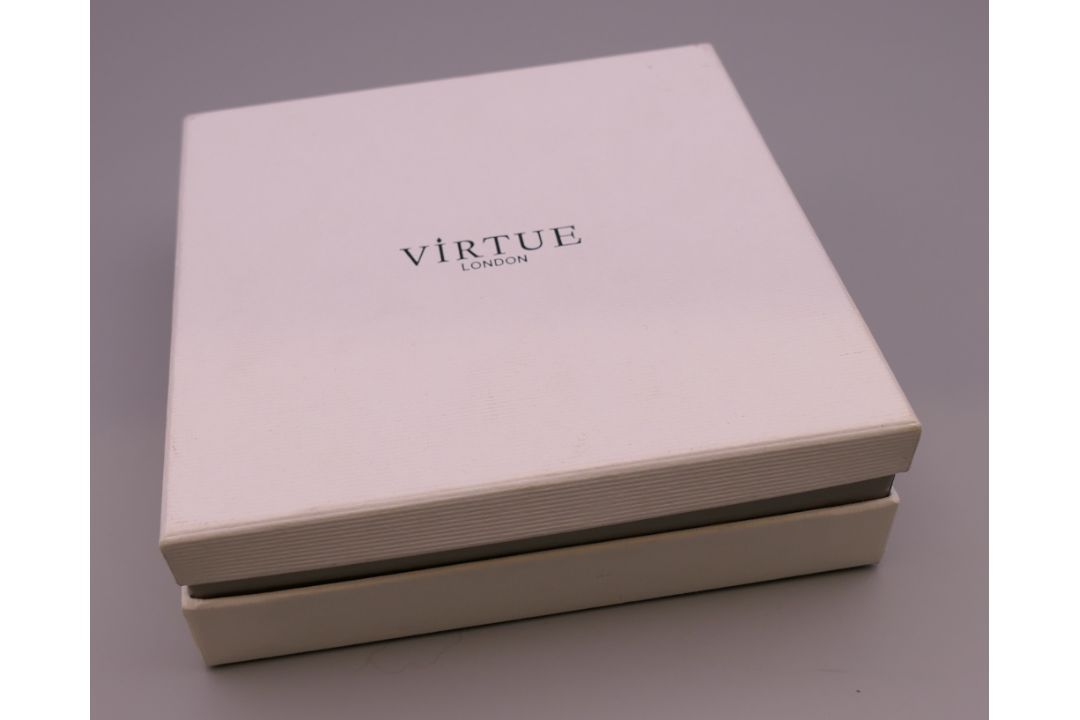 A quantity of costume jewellery. - Image 12 of 12