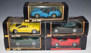 Five Maisto Special Edition and Shell Collezione 1:18 scale diecast model cars comprising Jaguar
