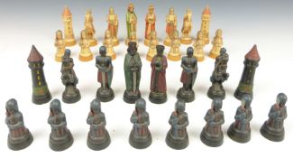 Anri Italian carved and stained maple wood figural chess set, height of king 8.7cm.