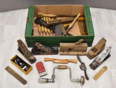 Stanley 110 and no 4 woodworking planes, Acorn no 4 plane, miniature vice, spoke shaves, wood