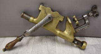 Vintage bar mounted 'The Acme 575' brass corkscrew, H54cm