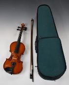 Stentor child's student violin and bow, in case