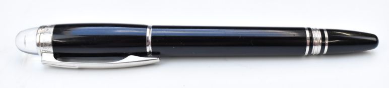 Montblanc Starwalker fountain pen with 14ct white gold nib and black resin body