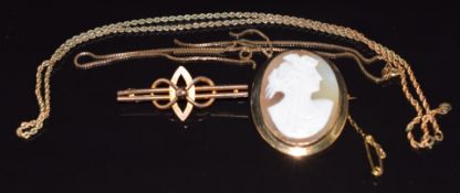 Edwardian 9ct gold brooch (2.7g), 9ct gold brooch set with a cameo signed EAA to back, 9ct gold rope