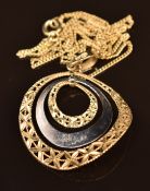 A 9ct gold pendant, 2.3g