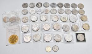 Quantity of UK coinage including approximately 170g silver content, £5 crowns etc