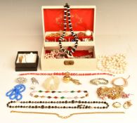 A collection of jewellery including Victorian banded agate necklace, Miracle brooch, Art Deco