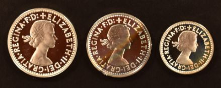 2001 Maundy coins comprising 2d, 3d and 4d