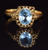 An 18k gold ring set with a zircon, 2g, size O