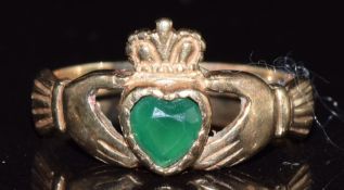 A 9ct gold claddagh ring set with paste, 2.4g, size L