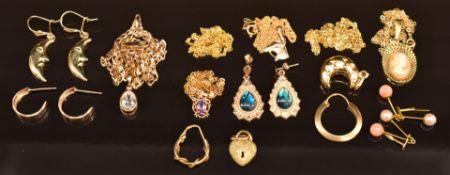 Five 9ct gold chains/ necklaces, 9ct gold curb link necklace, 9ct gold heart padlock pendant, 18ct