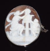 Victorian silver brooch set with a cameo, 5.1 x 4.2cm