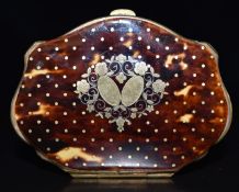 Late 19th/early 20thC French gold inlaid brass bound blonde tortoiseshell piqué purse decorated with