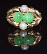 Chinese 14k gold ring set with jade cabochon and pearls, 3.2g, size N