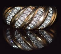 A 9k gold ring set with diamonds, 5.2g, size M