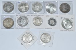 Twelve various Netherlands 2½ Gilder coins including 1931, 1939, 1937, 1940, 1944, 1959, 1960, 1964,