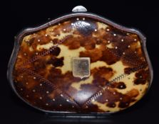 Late 19th/early 20thC French gold inlaid metal bound blonde tortoiseshell piqué purse decorated with