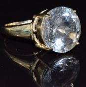 A 9ct gold ring set with quartz, 7g, size M