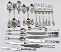 Viictorian hallmarked silver three place setting canteen of double struck Fiddle and thread