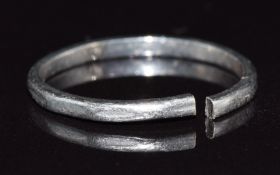 A platinum wedding band / ring, 2.3g