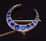 Victorian 9ct gold crescent brooch set with faux sapphires and diamonds, 4g, 2.8cm