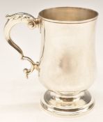 Georgian hallmarked silver tankard of plain baluster form, London 1795, maker Duncan Urquhart &