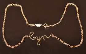 A 9ct gold necklace reading Lyn, 5.6g