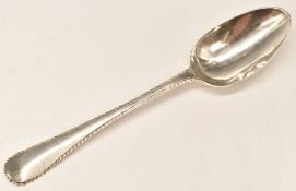 Georgian bottom hallmarked silver Hanoverian pattern table spoon, with feather edge, London 1778,