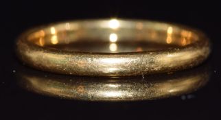 A 22ct gold wedding band / ring, 3.5g, size N