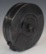 PPSH submachine gun 71 shot drum magazine stamped '86 and '37', 15cm in diameter.