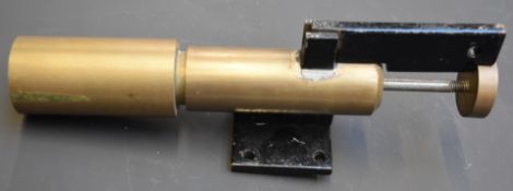 Brass trip wire falling block gamekeeper poacher's alarm gun, 18.56cm long.